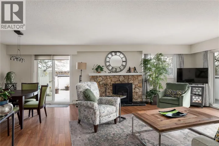 116 3962 Cedar Hill Rd, Saanich, British Columbia V8N3B8