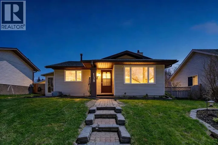 158 Ranch Glen Drive NW, Calgary, Alberta T3G1E8