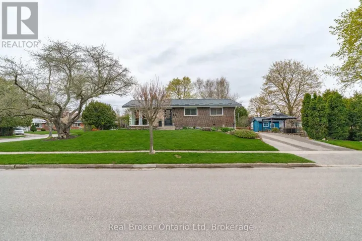 6 ELEANOR COURT, Guelph (Grange Road), Ontario N1E1S7