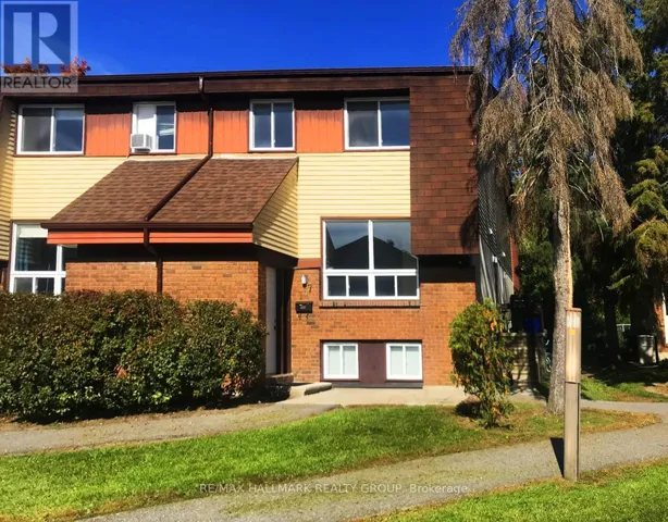 137 RENOVA PRIVATE, Ottawa, Ontario K1G4C7