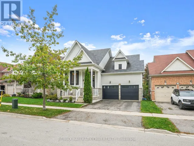 102 DIANA WAY, Barrie (Innis-Shore), Ontario L4M7J2