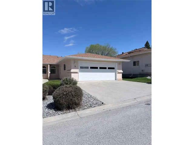 617 27th Avenue S Unit# 5, Cranbrook, British Columbia V1C6L1