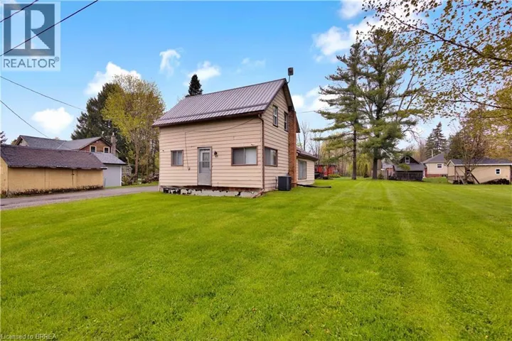 43 ONTARIO Street, Paris, Ontario N3L3E1