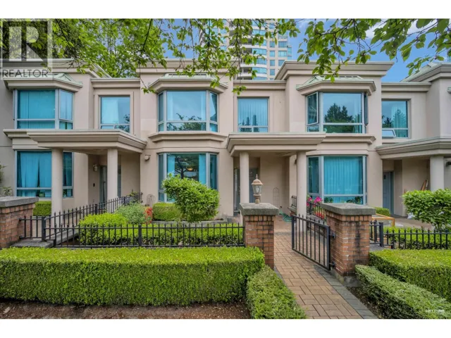 2 6611 SOUTHOAKS CRESCENT, Burnaby, British Columbia V5E4L5