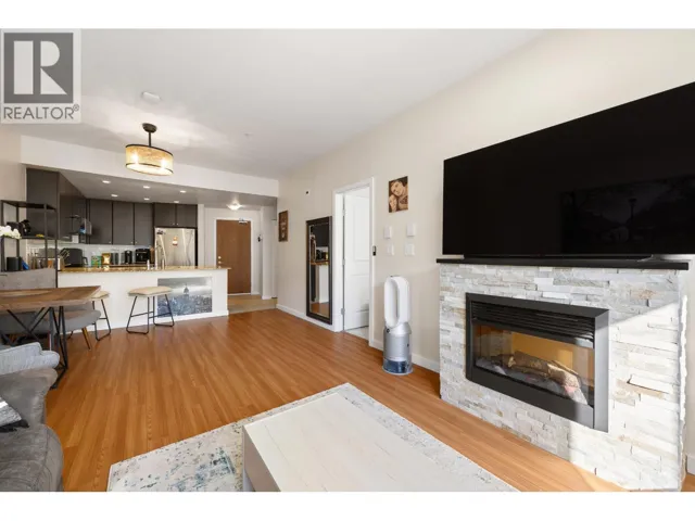 304 225 FRANCIS WAY, New Westminster, British Columbia V3L0G1