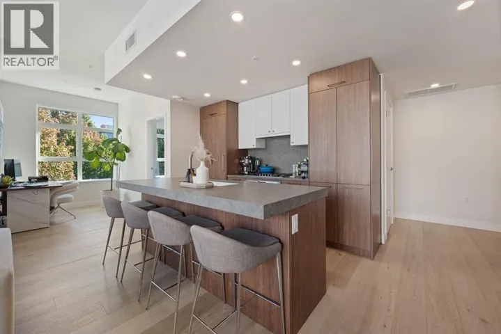 30X 5007 ASH STREET, Vancouver, British Columbia V5Z0K9