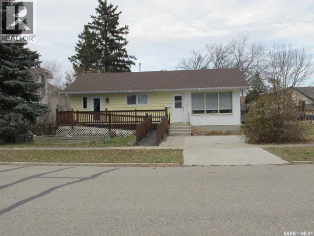 311 1st STREET W, Nipawin, Saskatchewan S0E1E0