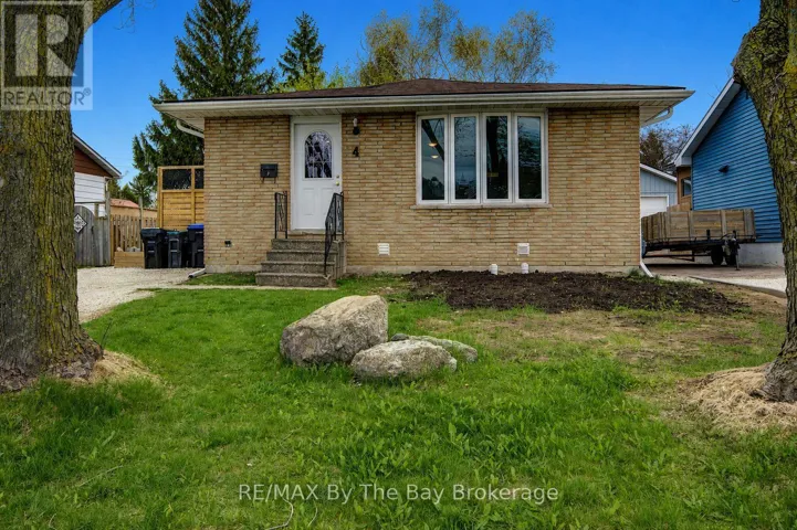 4 WATTS CRESCENT, Collingwood, Ontario L9Y4H2