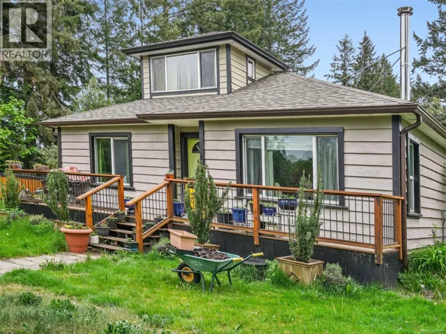 6829 First St, Honeymoon Bay, British Columbia V0R1Y0