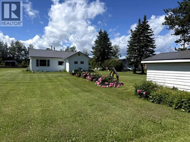 10014B 2 Highway, Kinuso, Alberta T0G1K0