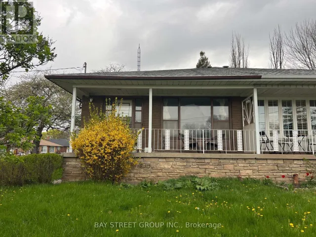 2 SLIDELL CRESCENT, Toronto (Parkwoods-Donalda), Ontario M3A2C4