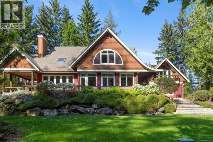 1660 Hedgerow Pl, North Saanich, British Columbia V8L6B2