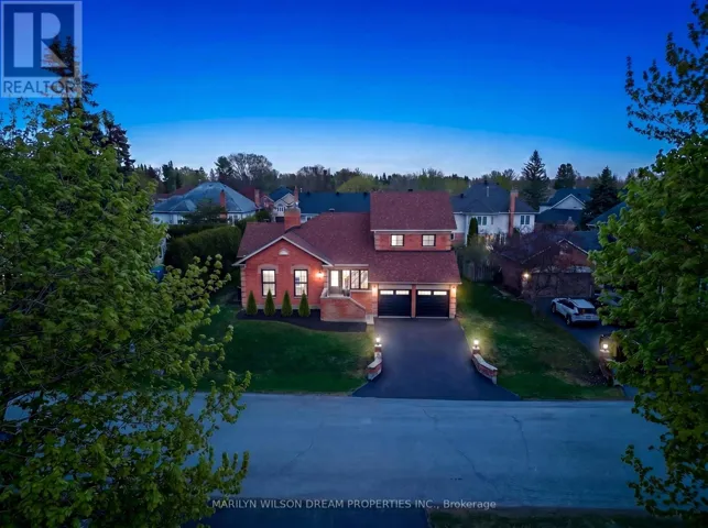 8 BELTON AVENUE, Ottawa, Ontario K2S1G7