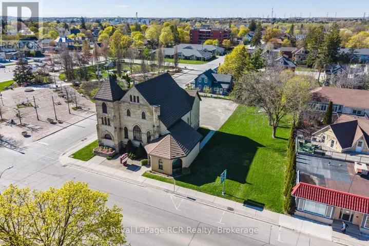 378 10TH STREET, Hanover, Ontario N4N1P7