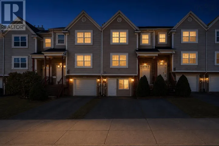 16 Prestwick Close, Clayton Park, Nova Scotia B3S1M4