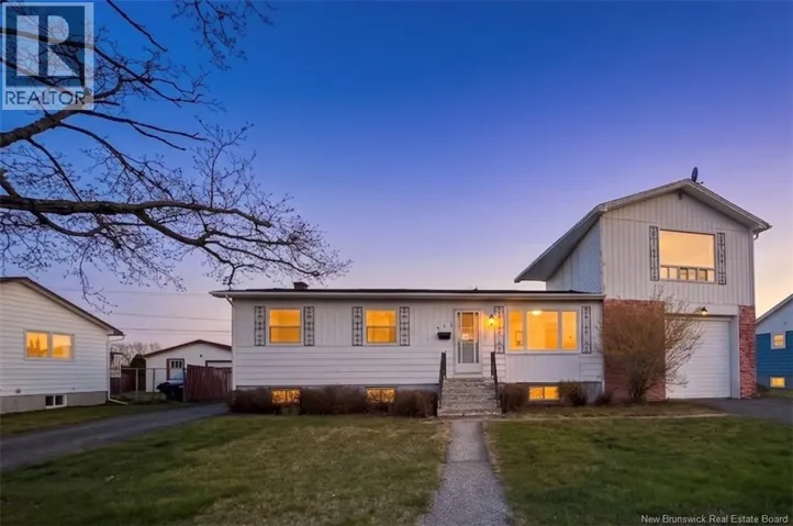 355 Beaconsfield Crescent, Saint John, New Brunswick E2M2H7