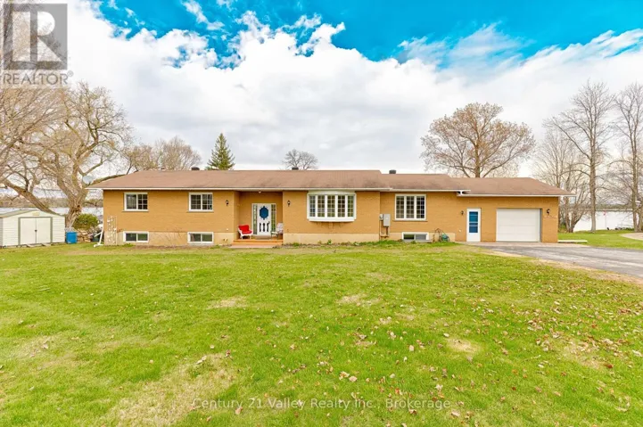 11 HART LANE, Greater Madawaska, Ontario K0J1H0
