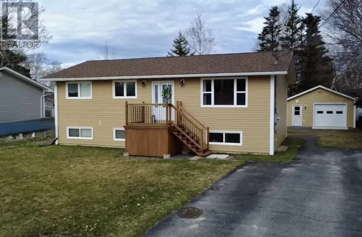 17 Second Avenue, Pasadena, Newfoundland & Labrador A0L1K0