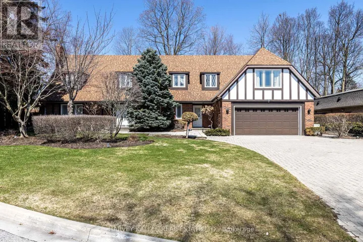 10 WHITELAW COURT, Markham (Bayview Glen), Ontario L3T5E7