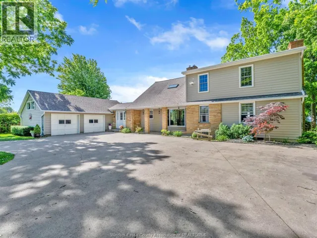 388 SEACLIFF DRIVE West, Leamington, Ontario N8H4E1
