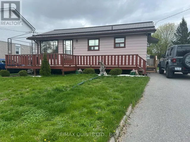 33 RAMSAY AVENUE, Quinte West (Trenton Ward), Ontario K8V2P6