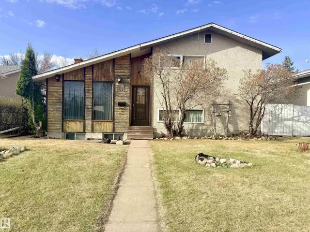 16321 109A AV NW, Edmonton, Alberta T5P1C5