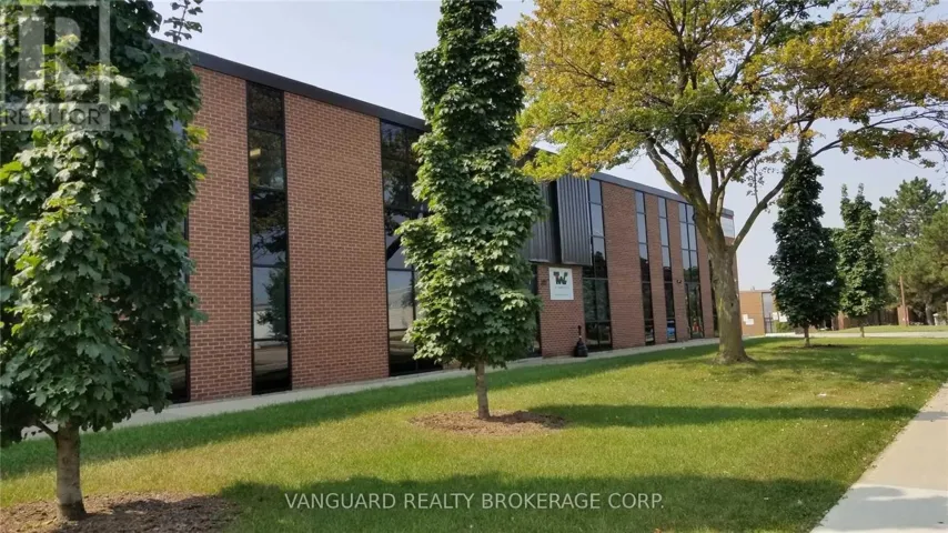 22 - 375 CANARCTIC DRIVE, Toronto (York University Heights), Ontario M3J2P9