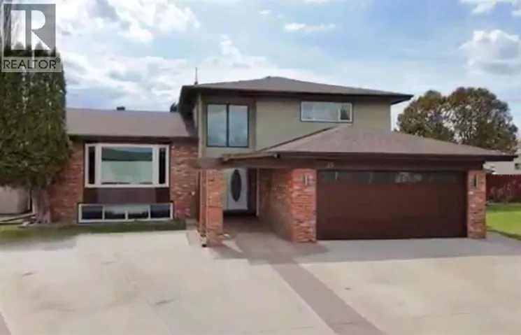 35 Horner Court NE, Medicine Hat, Alberta T1C1M1