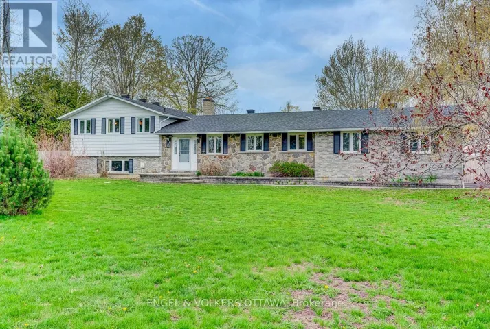 2963 ROGER STEVENS DRIVE E, Ottawa, Ontario K0A2T0