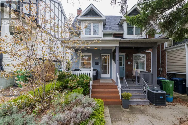 335 KENILWORTH AVENUE, Toronto (The Beaches), Ontario M4L3S9