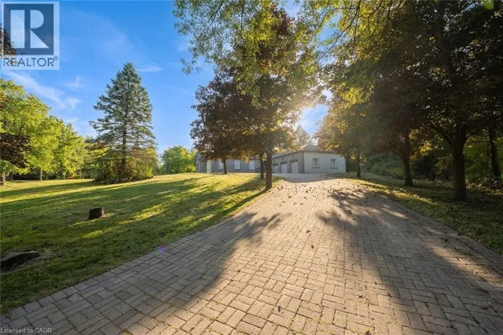8 RIDGEWOOD Drive, Richmond Hill, Ontario L4E3M1