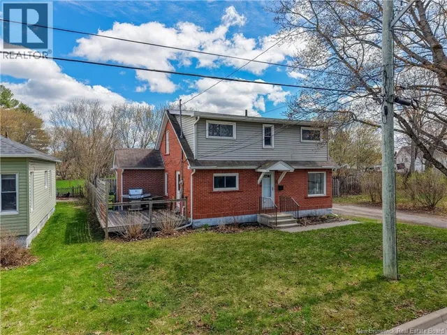 140 Ryan Court, Fredericton, New Brunswick E3A2Y8