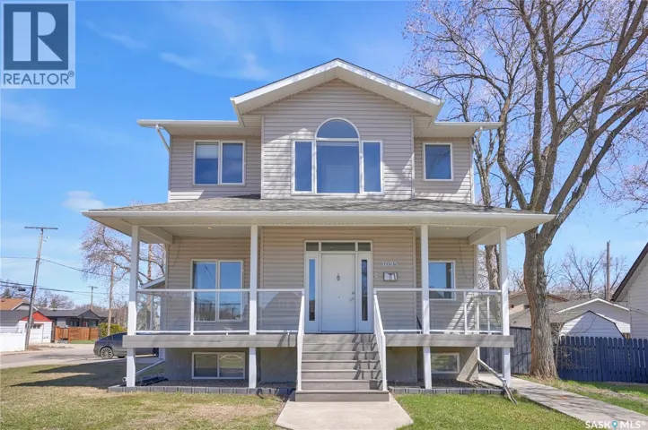 1095 6th AVENUE NW, Moose Jaw, Saskatchewan S6H4A5
