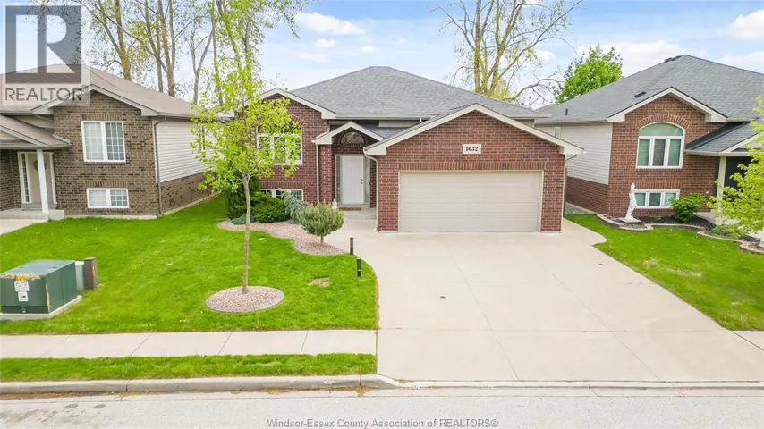 1032 FREDERICA AVENUE, Windsor, Ontario N8P1V7