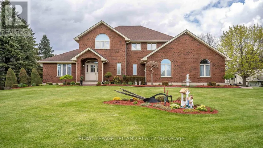 42720 MEADOW WOOD LANE, Central Elgin, Ontario N0L2L0