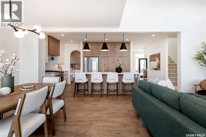 114 Cockcroft MANOR, Saskatoon, Saskatchewan S7V1Y4