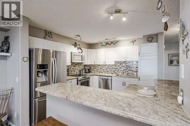 25, 200 Sandstone Drive NW, Calgary, Alberta T3K4N7