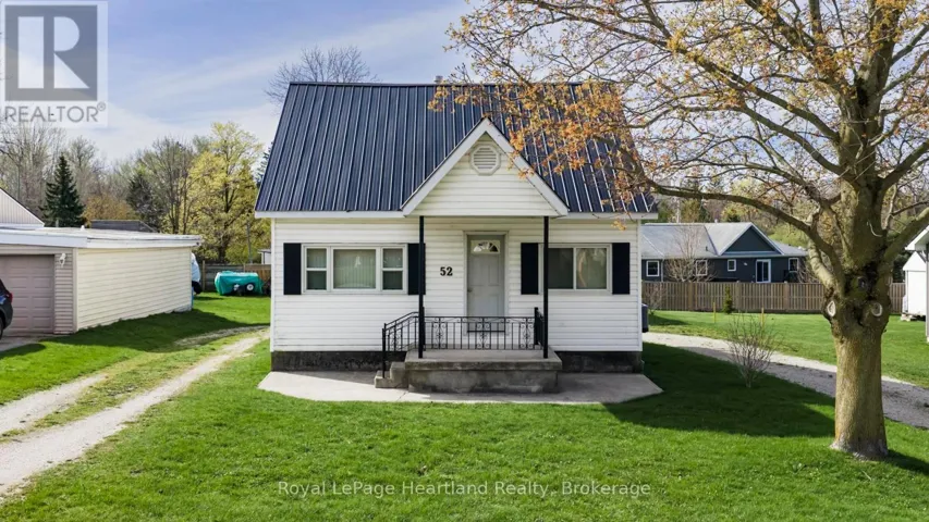 52 WALKER STREET, Central Huron (Clinton), Ontario N0M1L0