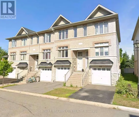 213 STROGET PRIVATE, Ottawa, Ontario K2E0A9