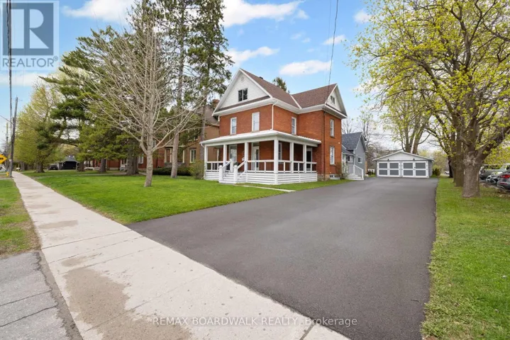 45 DRUMMOND STREET W, Perth, Ontario K7H2J9