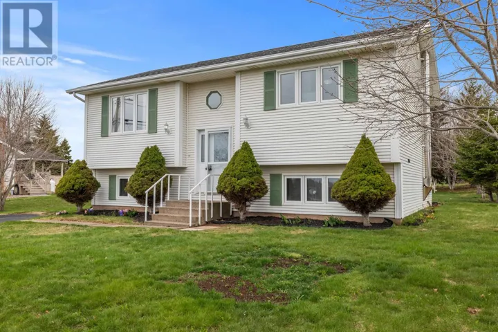2 Kenwood Circle, Charlottetown, Prince Edward Island C1E1Z8