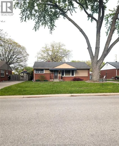 3456 EVERTS AVENUE, Windsor, Ontario N9E2W1