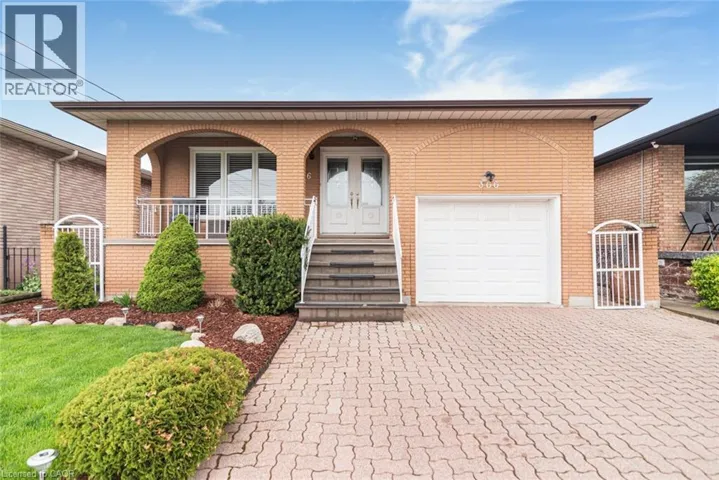 366 BERKINDALE Drive, Hamilton, Ontario L8E3T8