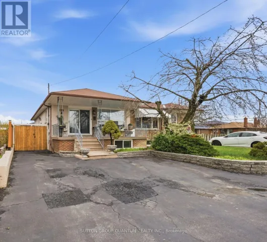 1257 ALEXANDRA AVENUE, Mississauga (Lakeview), Ontario L5E2A7