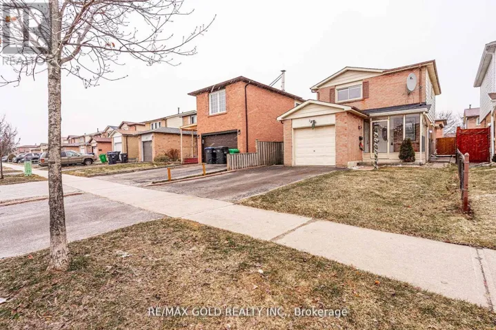 13 MARTINDALE CRESCENT, Brampton (Brampton West), Ontario L6X2V7