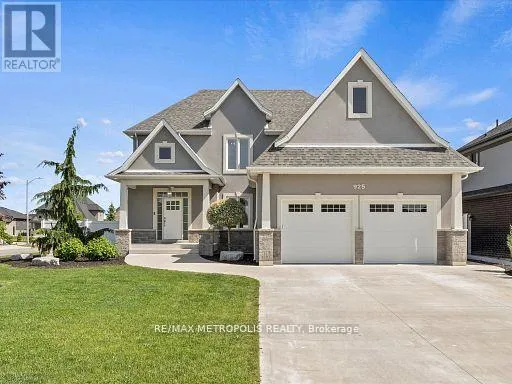 925 LAKEWOOD CRESCENT, Lakeshore, Ontario N8L1G6