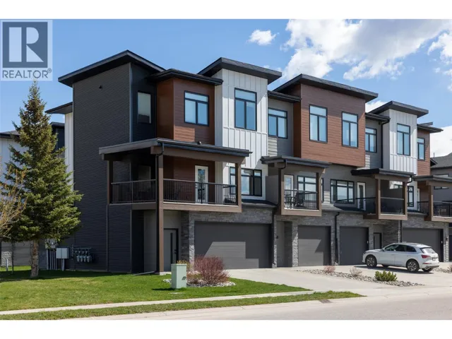 700 RIVERSIDE Way Unit# 101, Fernie, British Columbia V0B1M7