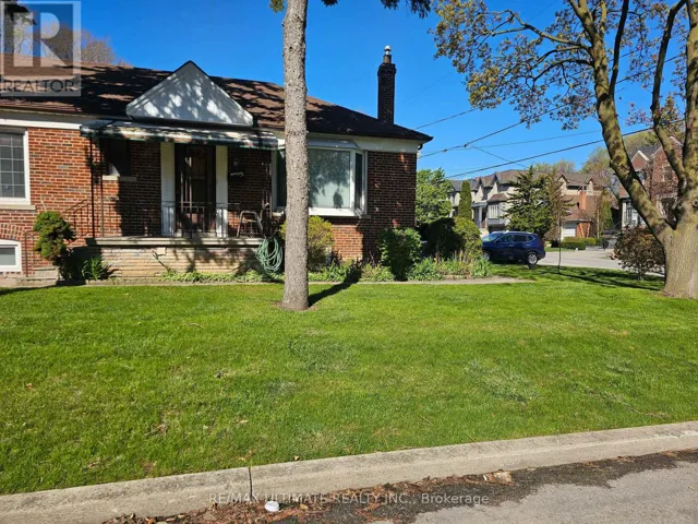 519 DOUGLAS AVENUE, Toronto (Bedford Park-Nortown), Ontario M5M1H7
