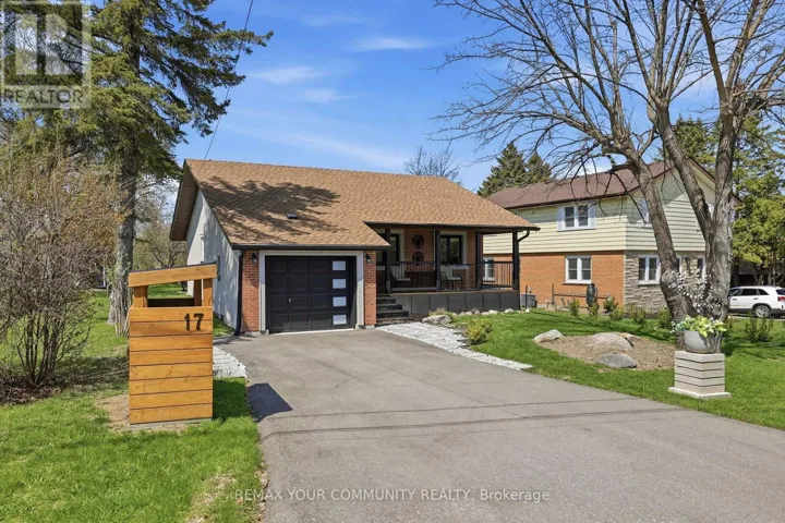 17 ST. CLAIR STREET, Collingwood, Ontario L9Y5N5