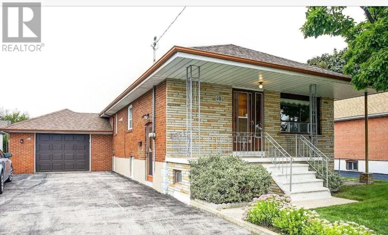 10 ROSEWOOD AVENUE, Toronto (Stonegate-Queensway), Ontario M8Z1X4